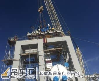 600履带吊助中化三建阿曼乙烯项目顺利吊装成功