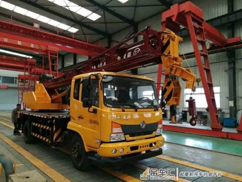 百年老厂抚挖出神车,10吨先导,手柄操作!