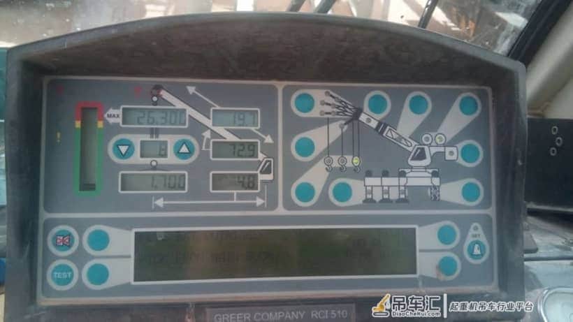 三车联吊,特雷克斯50吨越野吊被坑折臂!老外的车也不过如此嘛!