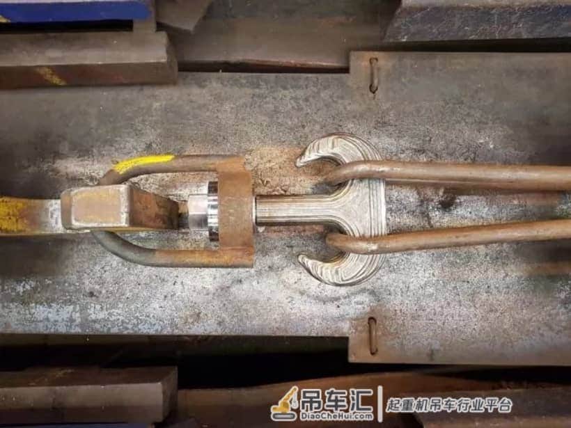 全球首个3D打印#海上起重机吊钩#通过负载测试