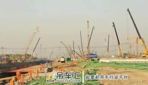 全球最大机场航站楼,为啥用了200台同一品牌的起重机?