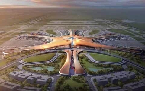 震撼！200台徐工起重机包场北京大兴国际机场！