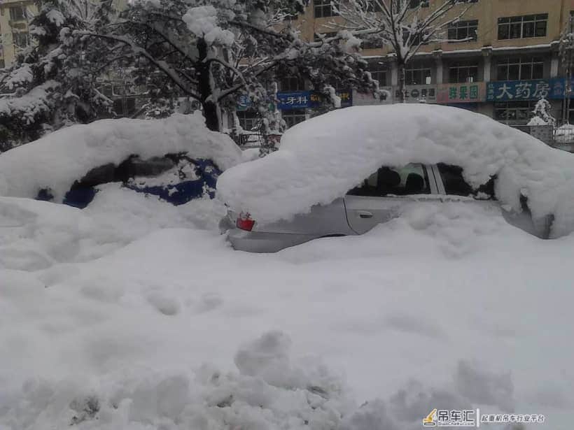 全国大范围雨雪+冰冻,吊车司机冰雪天行车必须注意的5件事