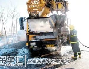 全国大范围雨雪+冰冻,吊车司机冰雪天行车必须注意的5件事