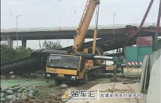想学吊车,先学跳车!遇到这种情况,必须跳!