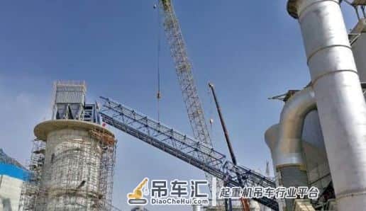 中联重科QUY350履带起重机助力建设埃及GOE项目