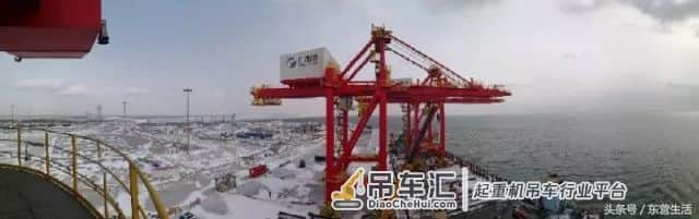 2台集装箱起重机抵达广利港,4月投入使用