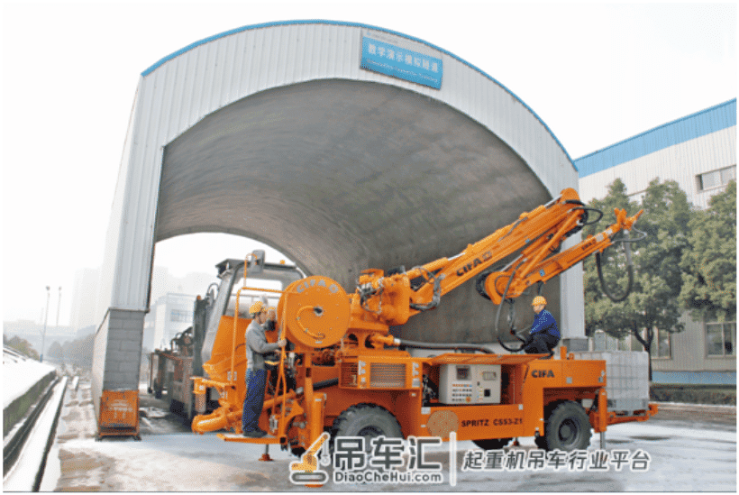 媒体集体点赞!这台本地化生产的“网红”CIFA湿喷机开启施工征程