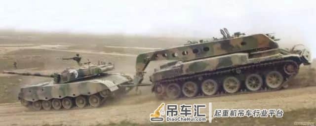 十次碰撞,次次碾压!这是全能的国产坦克吊!