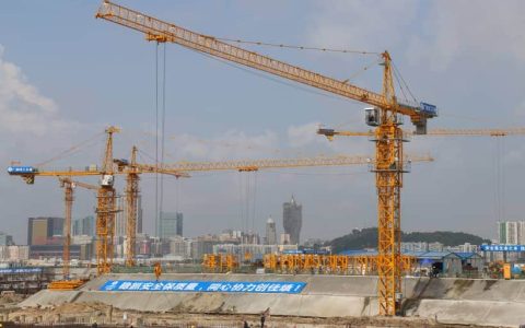 壮观！中联重科近70台塔机参建港珠澳大桥 展中国高端装备力量