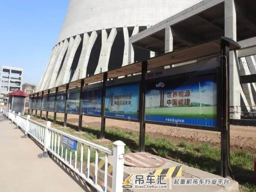 今天重复着昨天,这就是吊车司机的每天