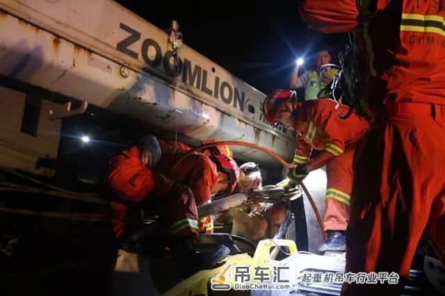 拖吊车下坡失控致12车连撞!这波下坡路行驶技巧你懂么?