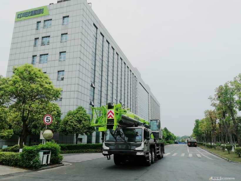 中国制造4.0汽车起重机亮相沙特 助建225亿美元重点工程