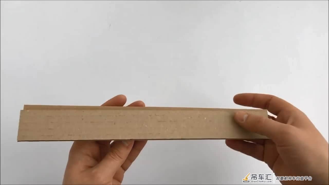 教你如何制作炫酷的小型港口式起重机，非常有创意
