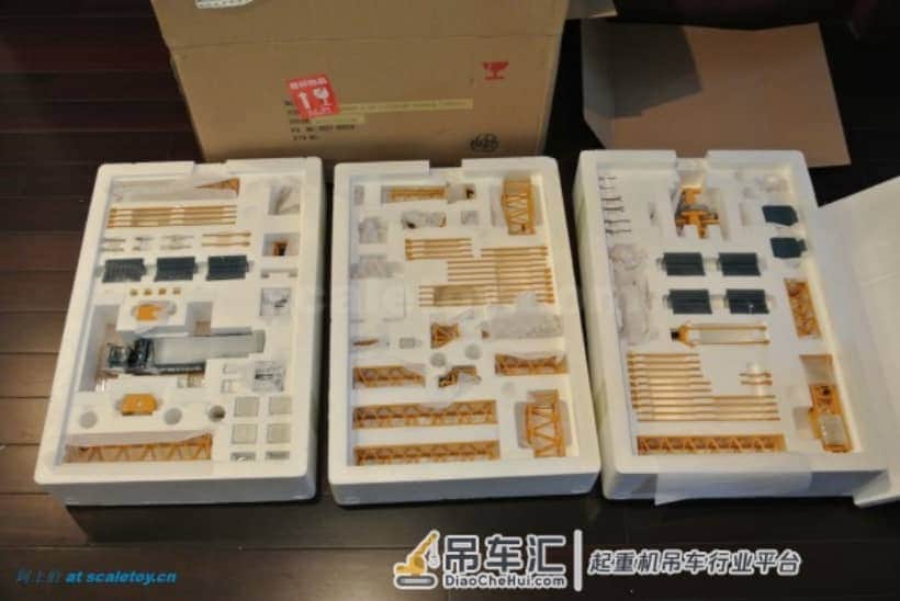 利勃海尔LR1600履带式起重机模型 –(1)开箱