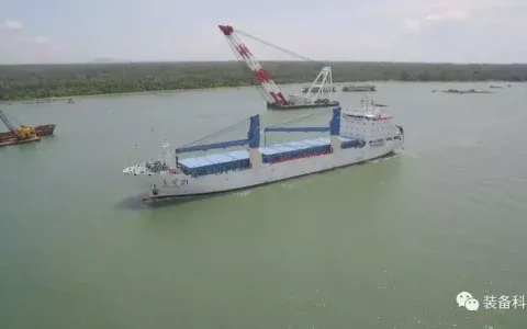 吊火箭是什么体验？看看火箭吊装人是怎么做的