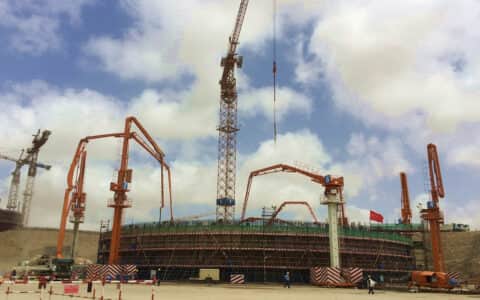 中国制造新名片走向世界 华龙一号海内外项目中的工程机械设备