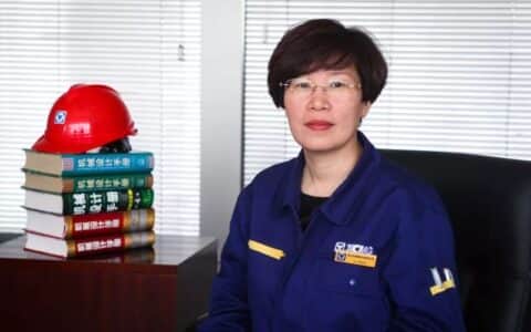 孙丽：用技术撑起中国第一吊的“大力士”丨劳动者之歌