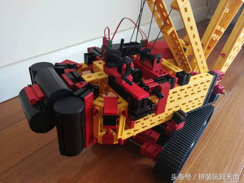 慧鱼fischertechnik超级起重机系列——履带式起重机模型