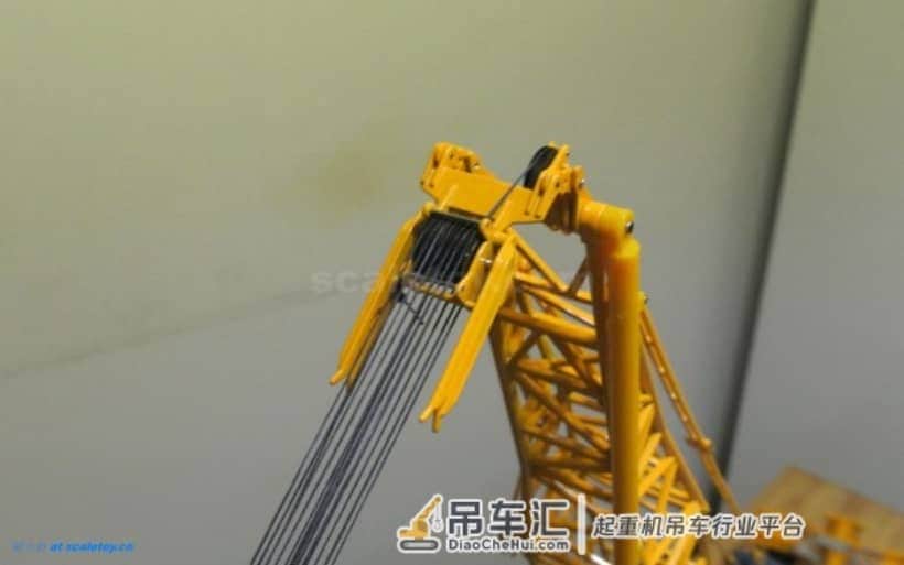 利勃海尔LR1600履带式起重机模型 –(5)吊臂完成