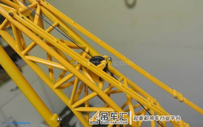 利勃海尔LR1600履带式起重机模型 –(5)吊臂完成