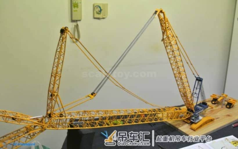 利勃海尔LR1600履带式起重机模型 –(5)吊臂完成
