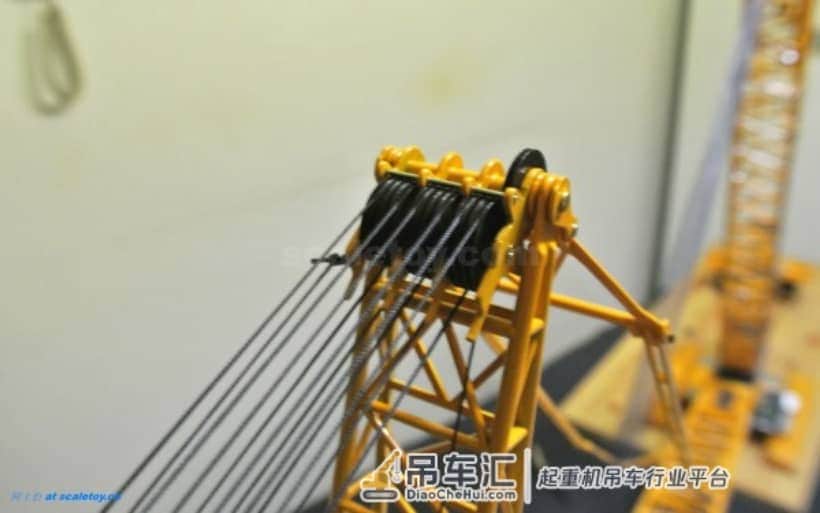 利勃海尔LR1600履带式起重机模型 –(5)吊臂完成