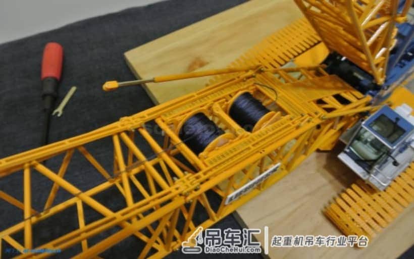 利勃海尔LR1600履带式起重机模型 –(5)吊臂完成