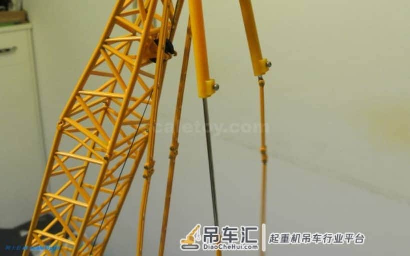 利勃海尔LR1600履带式起重机模型 –(5)吊臂完成