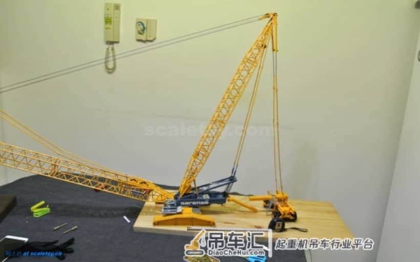 利勃海尔LR1600履带式起重机模型 –(5)吊臂完成