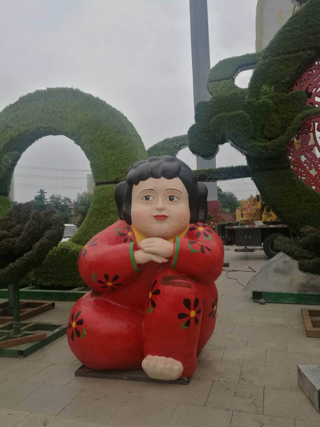 刚刚,一辆大吊车开进了沈阳和平广场