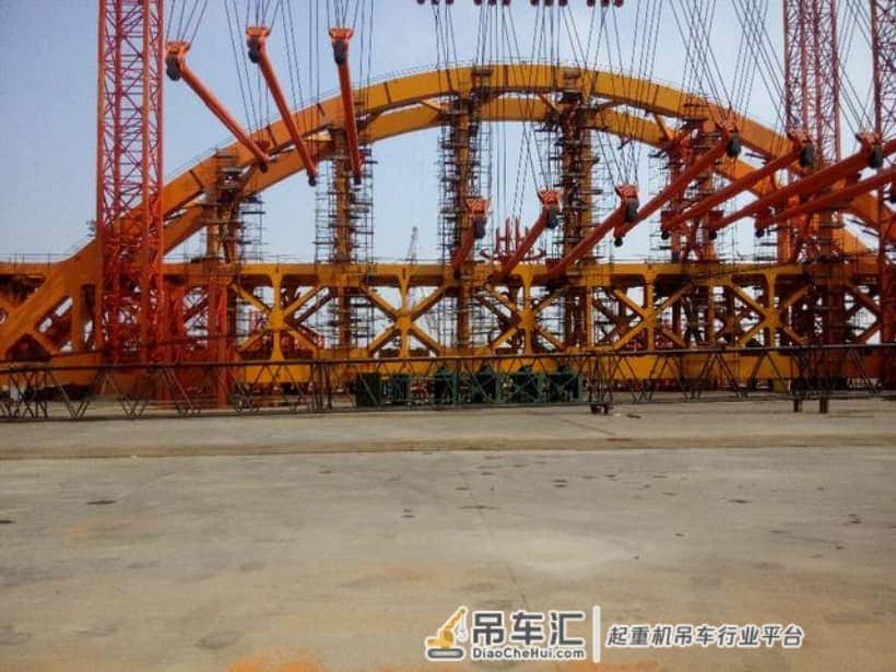 世界第一!国产超级起重机能吊22000吨!