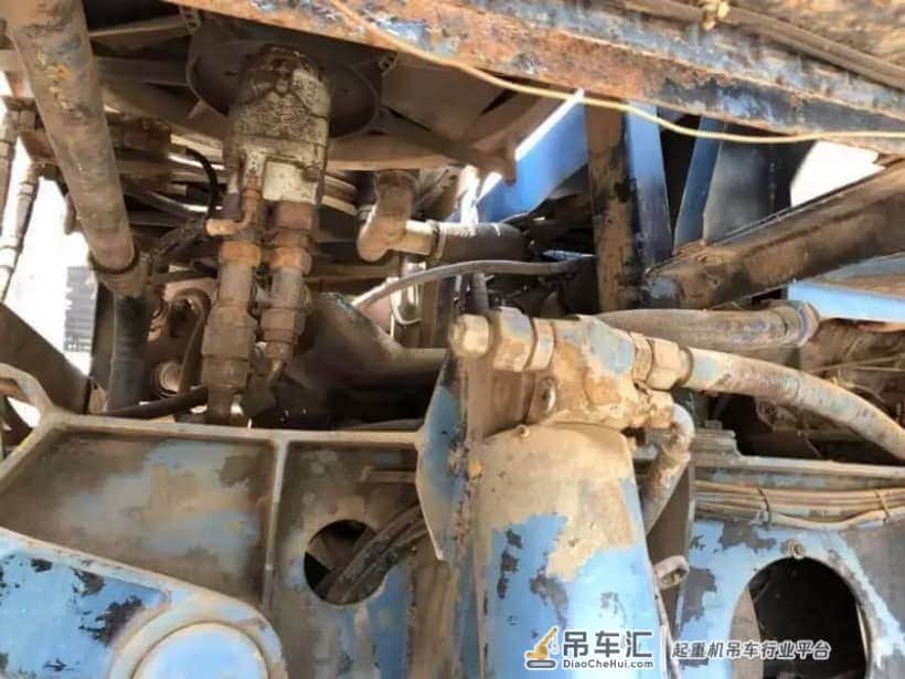 27年历史的进口百吨级吊车,这质量也太好了吧?