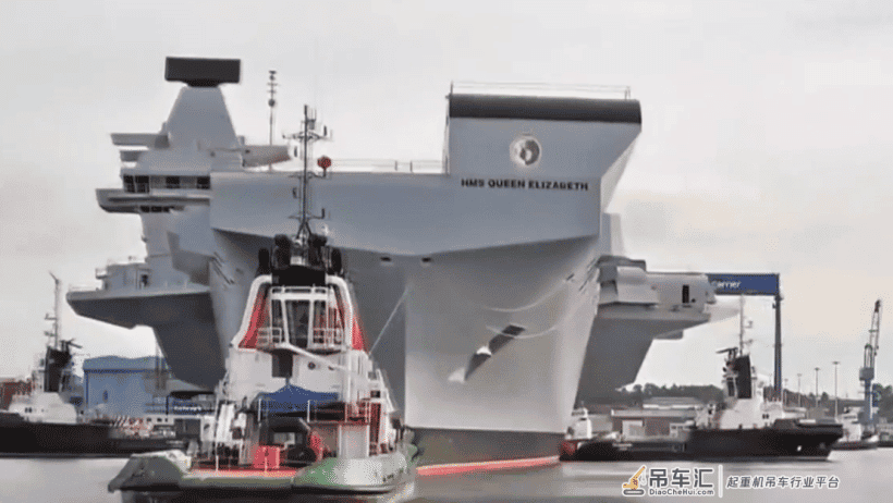 中国送出一座1200吨级龙门吊和八台起重机，帮助俄国海军兴建船厂