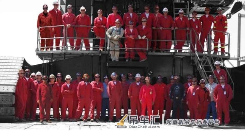 全球最壕吊装公司:顶级吊车全都有,自己还做了个3000t起重机!