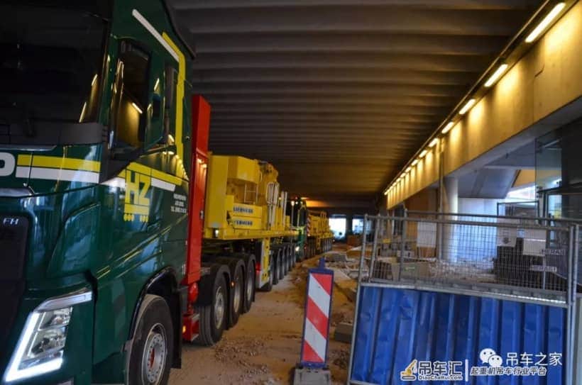 两台两千多万的吊车装塔吊,你见过吗?「大量高清实拍」