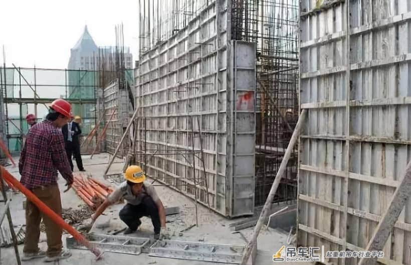 攻城兵设备(吊车叉车)出租:建筑施工高空作业必知的安全常识!