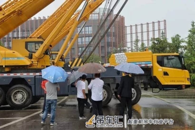 千万大单交付 徐工XCT80L6起重机傲立古都西安