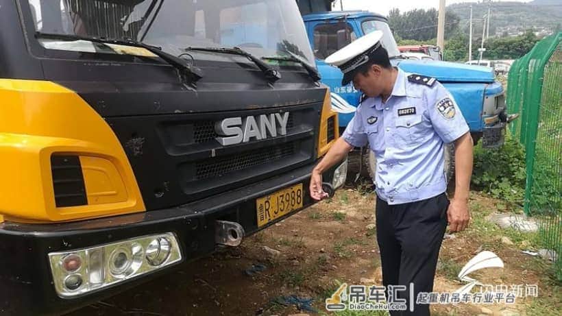 罚款9500元 记36分，这辆“三假”吊车上高速被罚惨了！