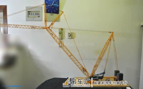 利勃海尔LR1600履带式起重机模型 –(6)吊钩,开工!