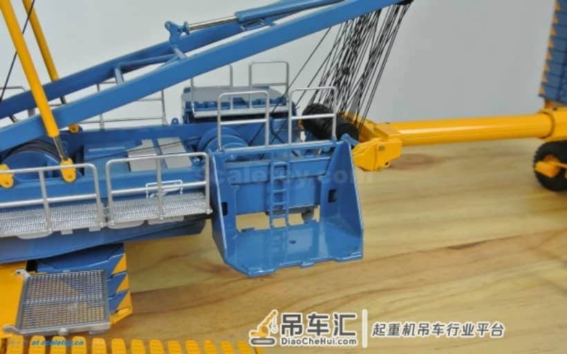 利勃海尔LR1600履带式起重机模型 –(6)吊钩,开工!