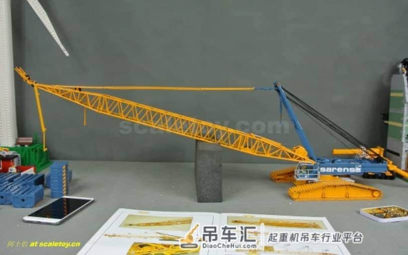 利勃海尔LR1600履带式起重机模型 –(4)吊臂初装