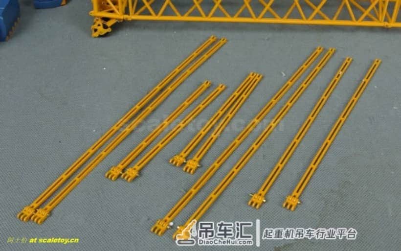 利勃海尔LR1600履带式起重机模型 –(4)吊臂初装