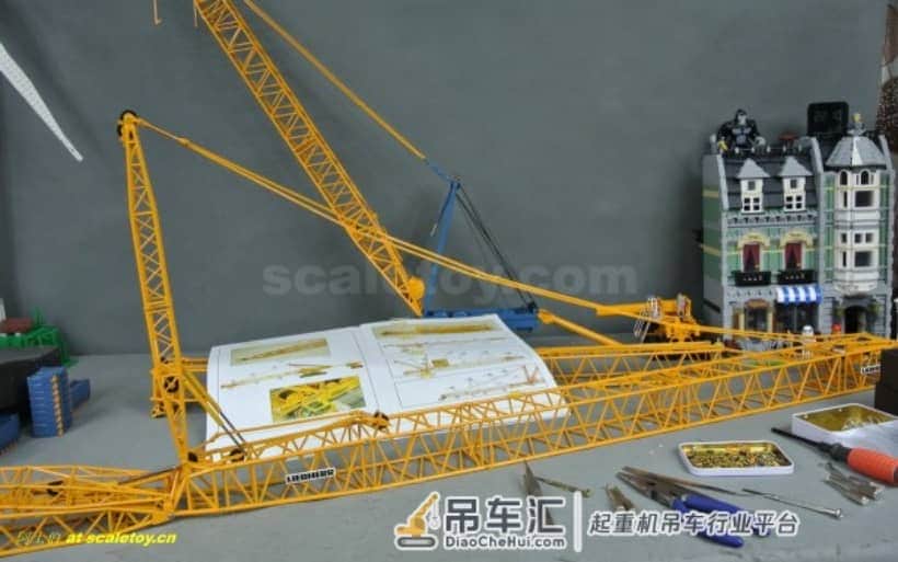 利勃海尔LR1600履带式起重机模型 –(4)吊臂初装
