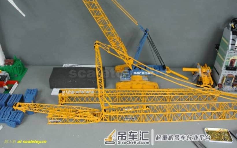 利勃海尔LR1600履带式起重机模型 –(4)吊臂初装