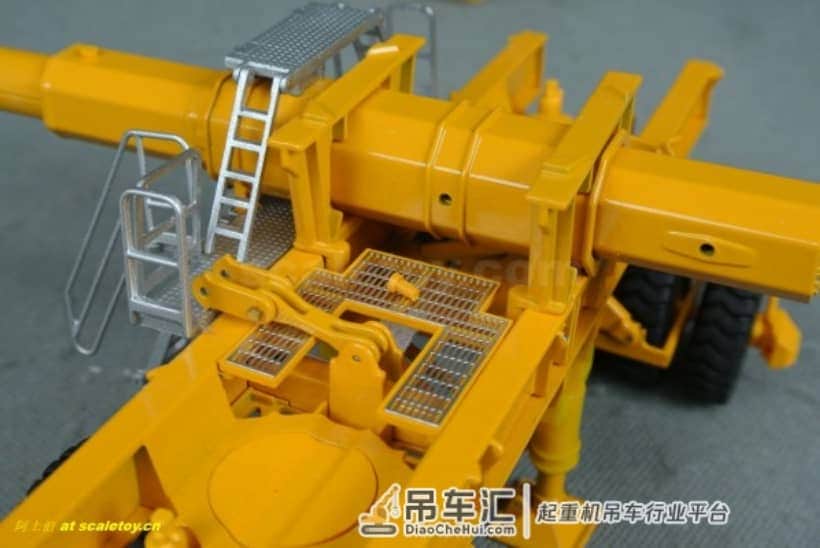 利勃海尔LR1600履带式起重机模型 –(3)配重滑车
