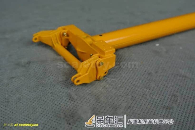 利勃海尔LR1600履带式起重机模型 –(3)配重滑车