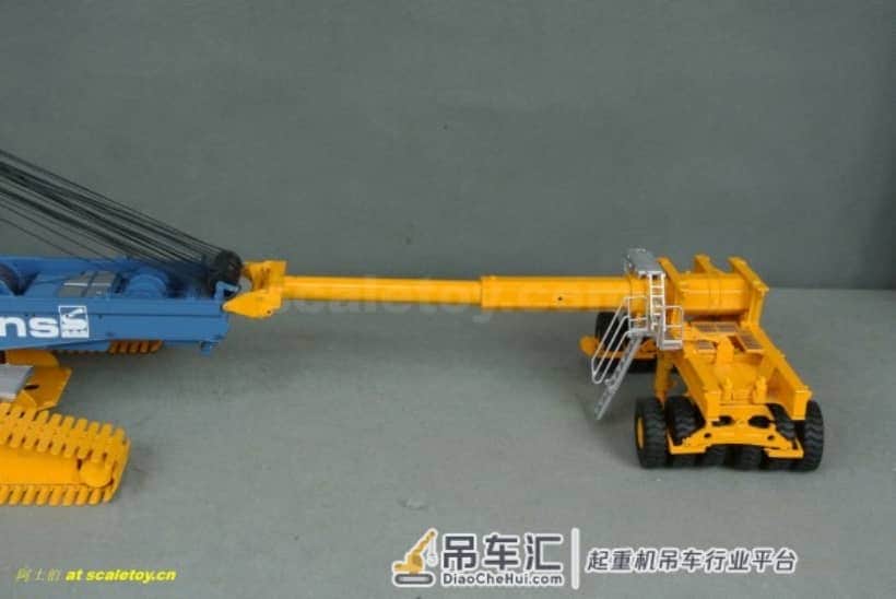 利勃海尔LR1600履带式起重机模型 –(3)配重滑车