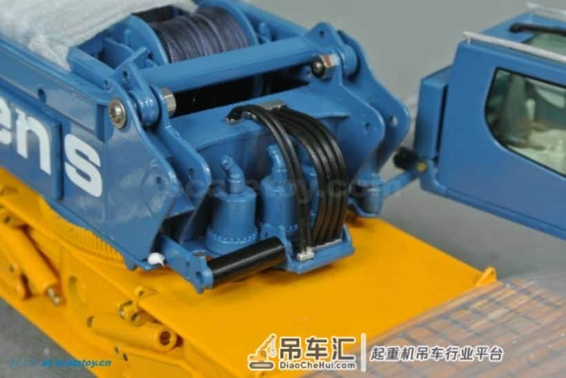 利勃海尔LR1600履带式起重机模型 –(2)主车穿线