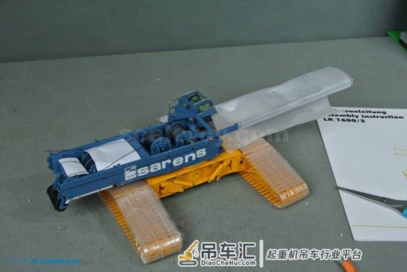 利勃海尔LR1600履带式起重机模型 –(2)主车穿线